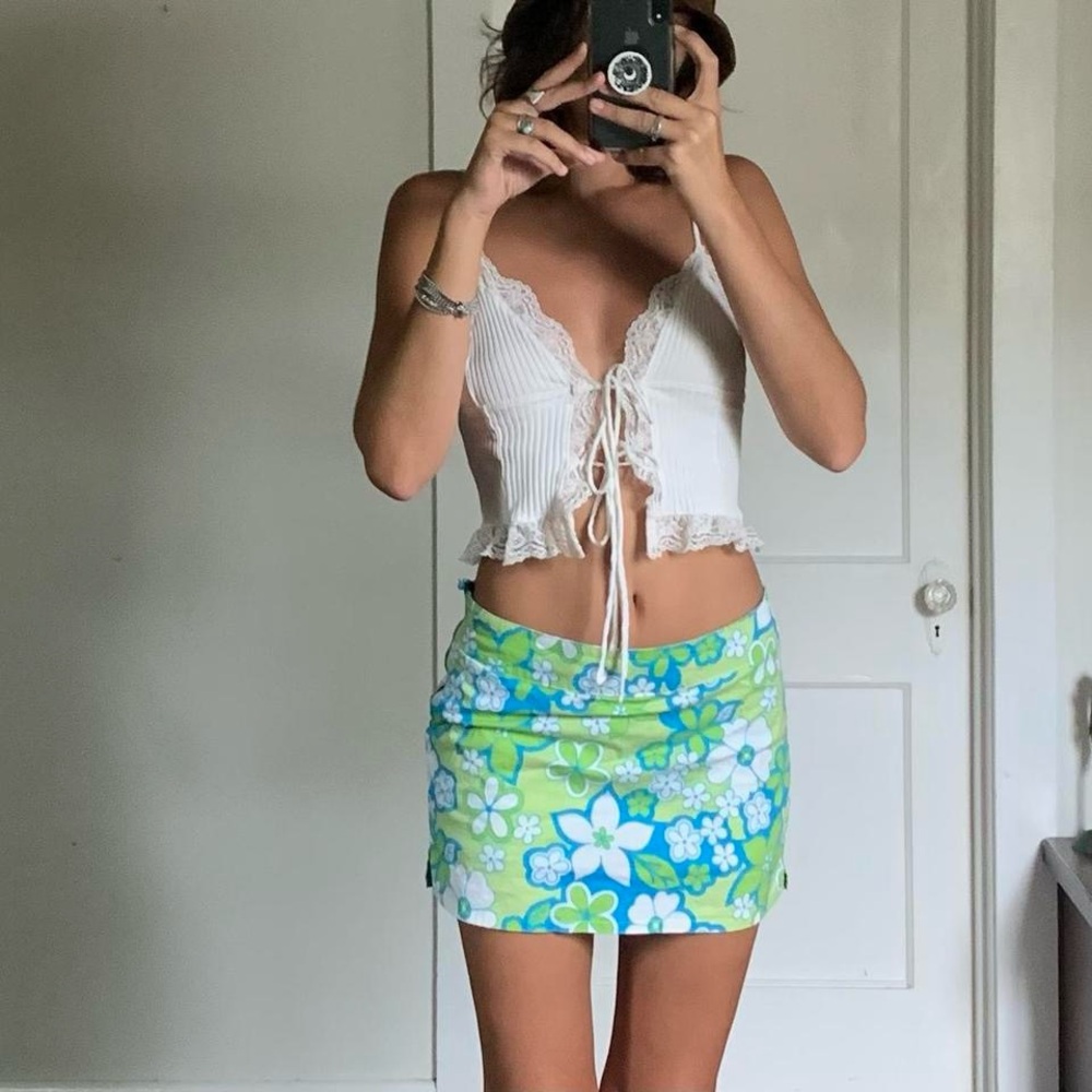 Vintage flower print mini skirt